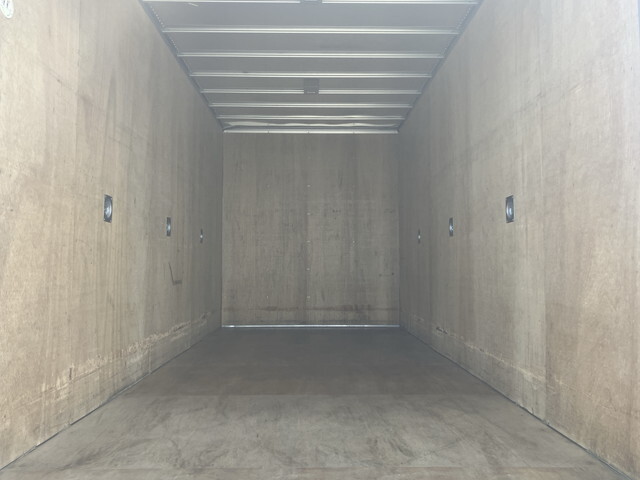 いすゞエルフアルミバン小型（2t・3t）[写真10]