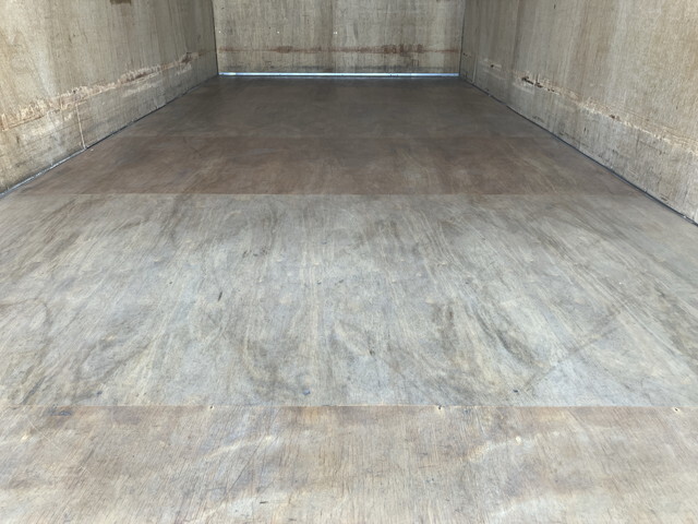 いすゞエルフアルミバン小型（2t・3t）[写真14]