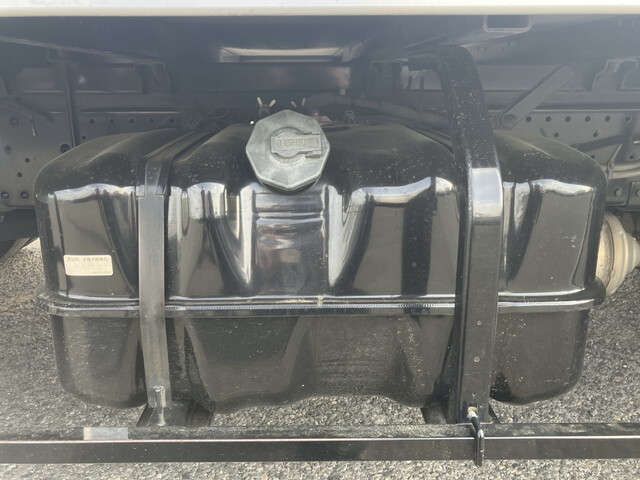 いすゞエルフアルミバン小型（2t・3t）[写真23]