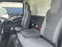 いすゞエルフアルミバン小型（2t・3t）[写真34]