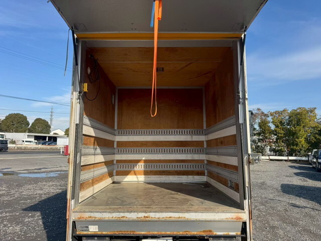 日産アトラスパネルバン小型（2t・3t）[写真16]