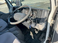 日産アトラスパネルバン小型（2t・3t）[写真36]