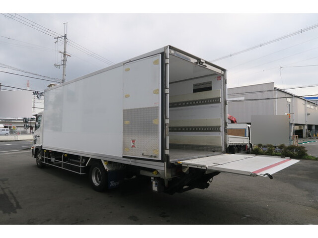 日野レンジャー冷凍車（冷蔵車）中型（4t）[写真10]