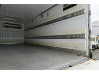 日野レンジャー冷凍車（冷蔵車）中型（4t）[写真13]