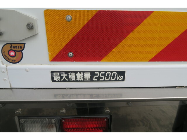 日野レンジャー冷凍車（冷蔵車）中型（4t）[写真19]