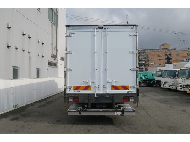 日野レンジャー冷凍車（冷蔵車）中型（4t）[写真06]