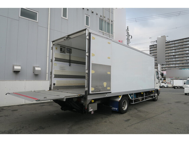 日野レンジャー冷凍車（冷蔵車）中型（4t）[写真09]