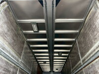 いすゞギガアルミウイング大型（10t）[写真15]