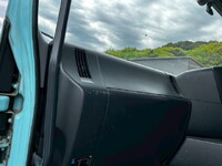 いすゞギガアルミウイング大型（10t）[写真19]