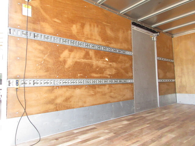 日野デュトロアルミバン小型（2t・3t）[写真10]