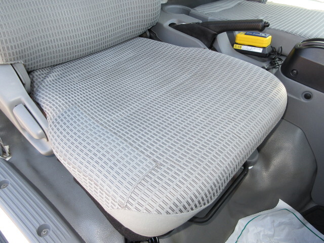 日野デュトロアルミバン小型（2t・3t）[写真17]