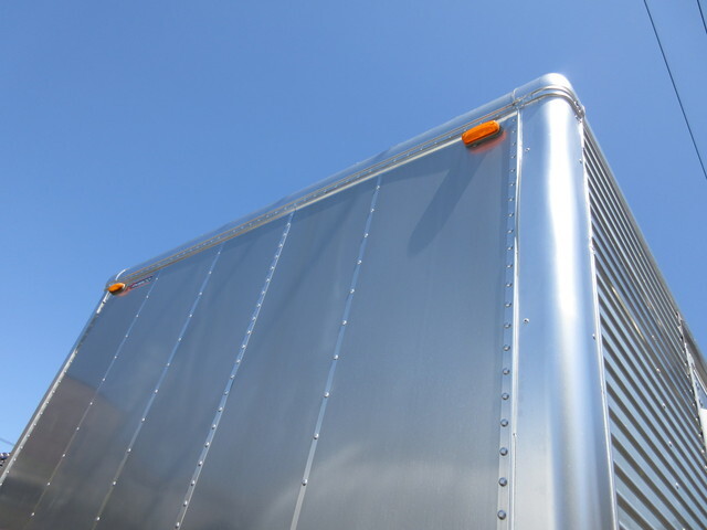 日野デュトロアルミバン小型（2t・3t）[写真31]