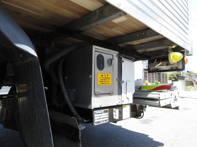 日野デュトロアルミバン小型（2t・3t）[写真36]