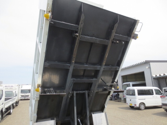 三菱ふそうキャンター深ダンプ（土砂禁ダンプ）小型（2t・3t）[写真12]