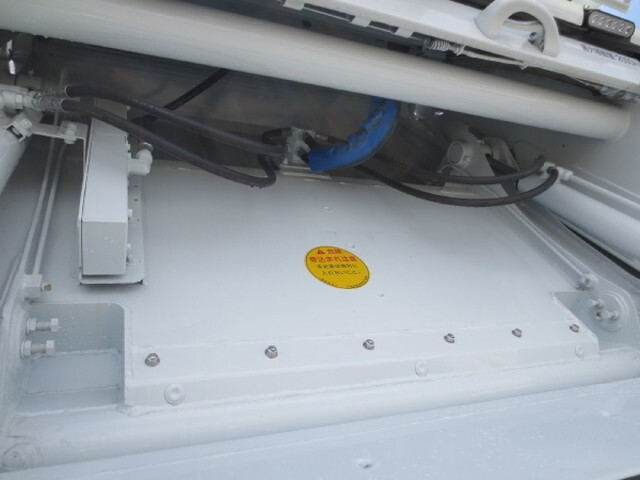 三菱ふそうキャンターパッカー車（塵芥車）小型（2t・3t）[写真13]