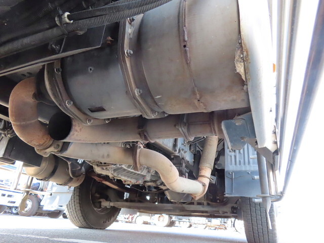 日野プロフィア冷凍車（冷蔵車）大型（10t）[写真13]