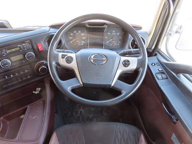 日野プロフィア冷凍車（冷蔵車）大型（10t）[写真21]