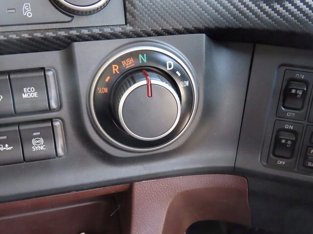 日野プロフィア冷凍車（冷蔵車）大型（10t）[写真24]