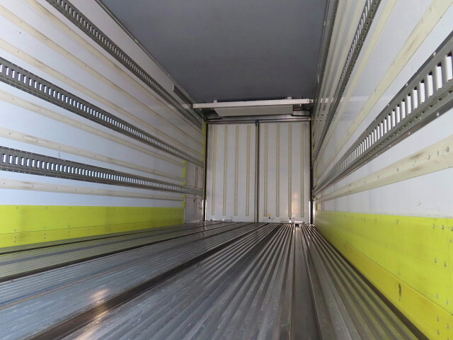 日野プロフィア冷凍車（冷蔵車）大型（10t）[写真27]