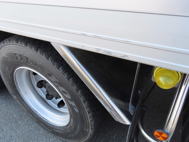 日野プロフィア冷凍車（冷蔵車）大型（10t）[写真30]