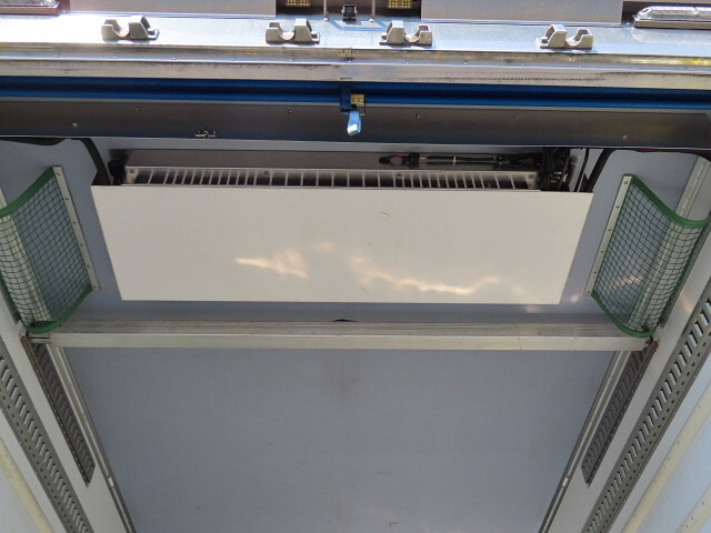 日野プロフィア冷凍車（冷蔵車）大型（10t）[写真37]