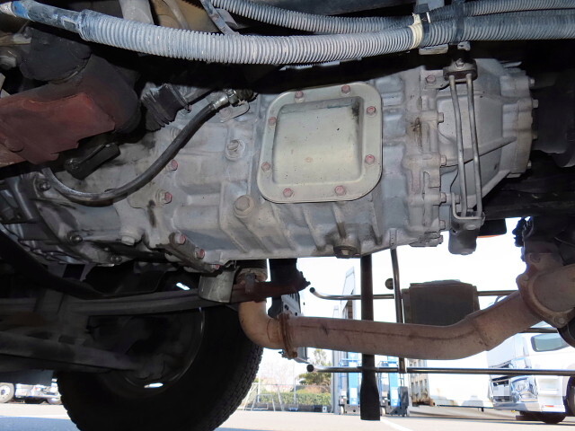 日野プロフィア冷凍車（冷蔵車）大型（10t）[写真08]