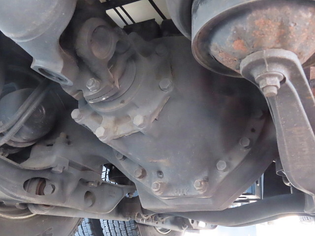 日野プロフィア冷凍車（冷蔵車）大型（10t）[写真09]