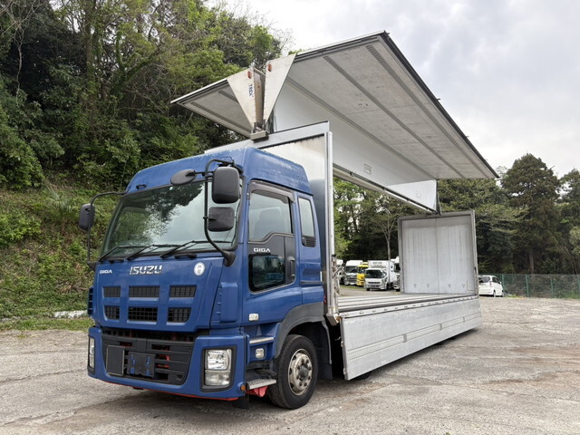 いすゞギガアルミウイング大型（10t）[写真01]