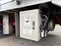 いすゞギガアルミウイング大型（10t）[写真15]