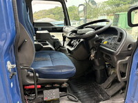 いすゞギガアルミウイング大型（10t）[写真27]