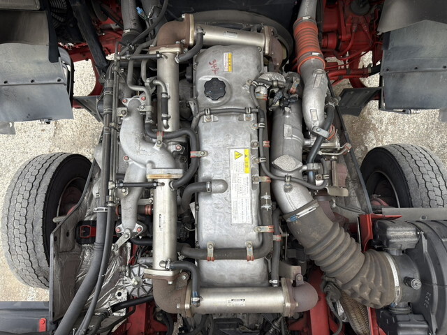 いすゞギガアルミウイング大型（10t）[写真33]