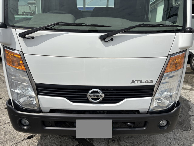 日産アトラス平ボディ小型（2t・3t）[写真10]
