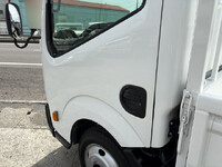 日産アトラス平ボディ小型（2t・3t）[写真13]