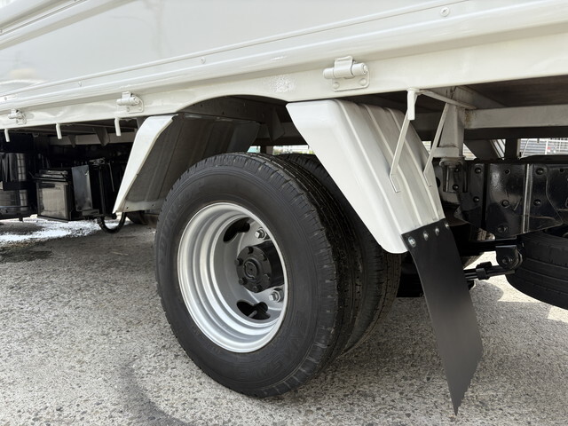 日産アトラス平ボディ小型（2t・3t）[写真16]