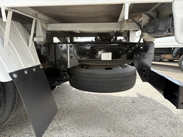 日産アトラス平ボディ小型（2t・3t）[写真17]