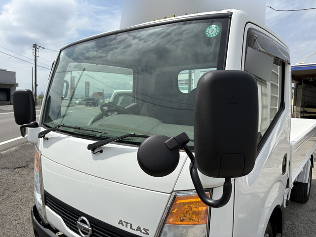 日産アトラス平ボディ小型（2t・3t）[写真05]