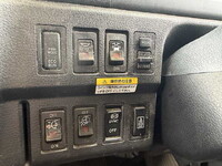 日野プロフィア冷蔵冷凍ウイング大型（10t）[写真37]