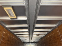 UDトラックスクオンアルミウイング大型（10t）[写真13]