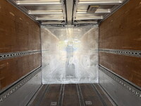 UDトラックスクオンアルミウイング大型（10t）[写真16]