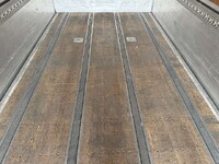 UDトラックスクオンアルミウイング大型（10t）[写真17]