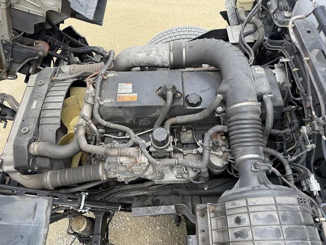 UDトラックスクオンアルミウイング大型（10t）[写真19]