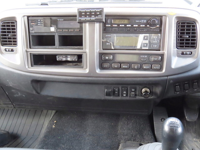 日野レンジャー冷凍車（冷蔵車）増トン（6t・8t）[写真21]