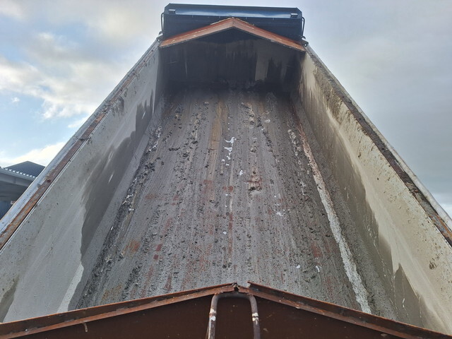 日野レンジャー深ダンプ（土砂禁ダンプ）増トン（6t・8t）[写真13]