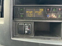 いすゞフォワード冷凍車（冷蔵車）中型（4t）[写真22]