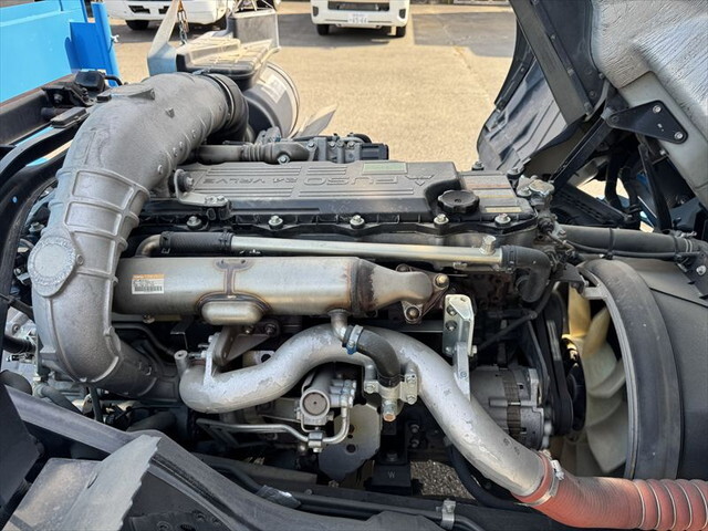 三菱ふそうファイターパッカー車（塵芥車）中型（4t）[写真29]