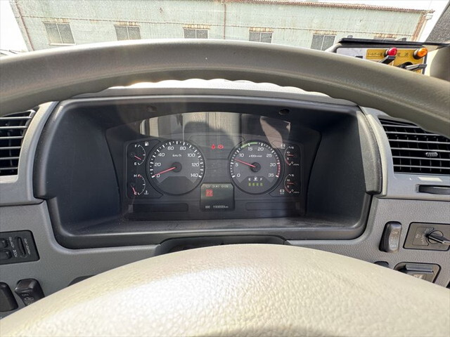 三菱ふそうファイターパッカー車（塵芥車）中型（4t）[写真36]