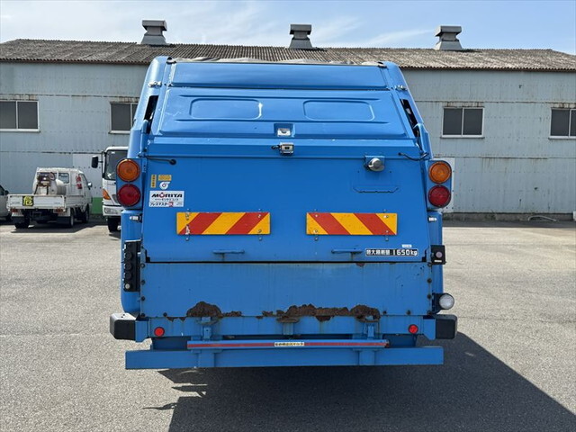 三菱ふそうファイターパッカー車（塵芥車）中型（4t）[写真04]