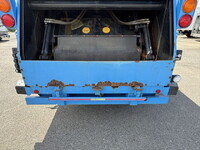 三菱ふそうファイターパッカー車（塵芥車）中型（4t）[写真06]