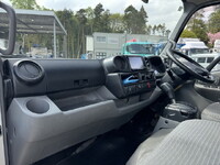 日野デュトロアルミバン小型（2t・3t）[写真13]