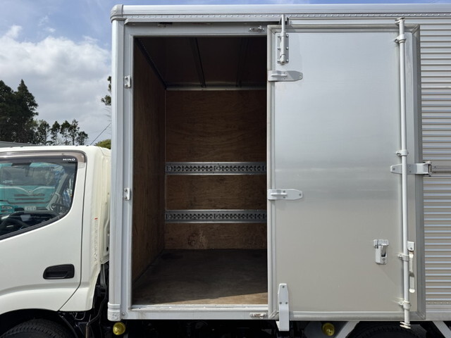 日野デュトロアルミバン小型（2t・3t）[写真14]